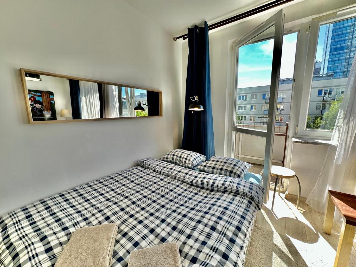 Neon 2 - Fast Wifi 70'Tv Netflix Hbo Max Appletv+ Apartment Warsaw Ngoại thất bức ảnh
