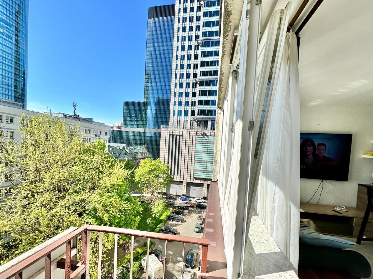 Neon 2 - Fast Wifi 70'Tv Netflix Hbo Max Appletv+ Apartment Warsaw Ngoại thất bức ảnh